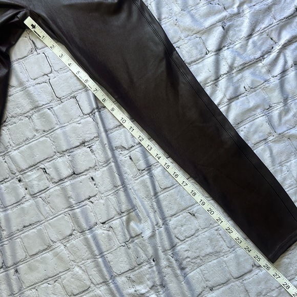 🖤SPANX Faux Leather Leggings🖤 - Picture 13 of 16